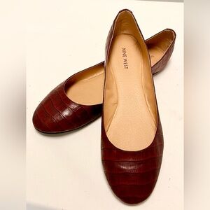 NEW Nine West Burgundy Croc-Patterned Slip-On Flats 11M